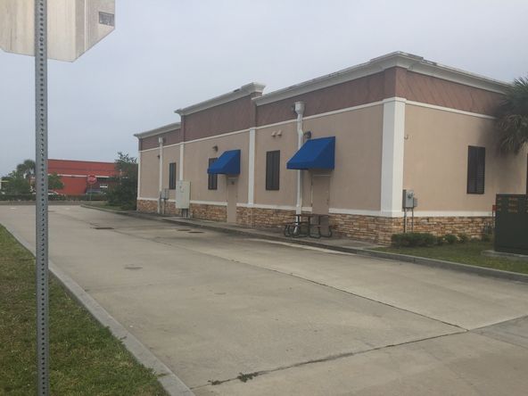 Hammock Landings : 195 Palm Bay Rd, West Melbourne, FL 32904